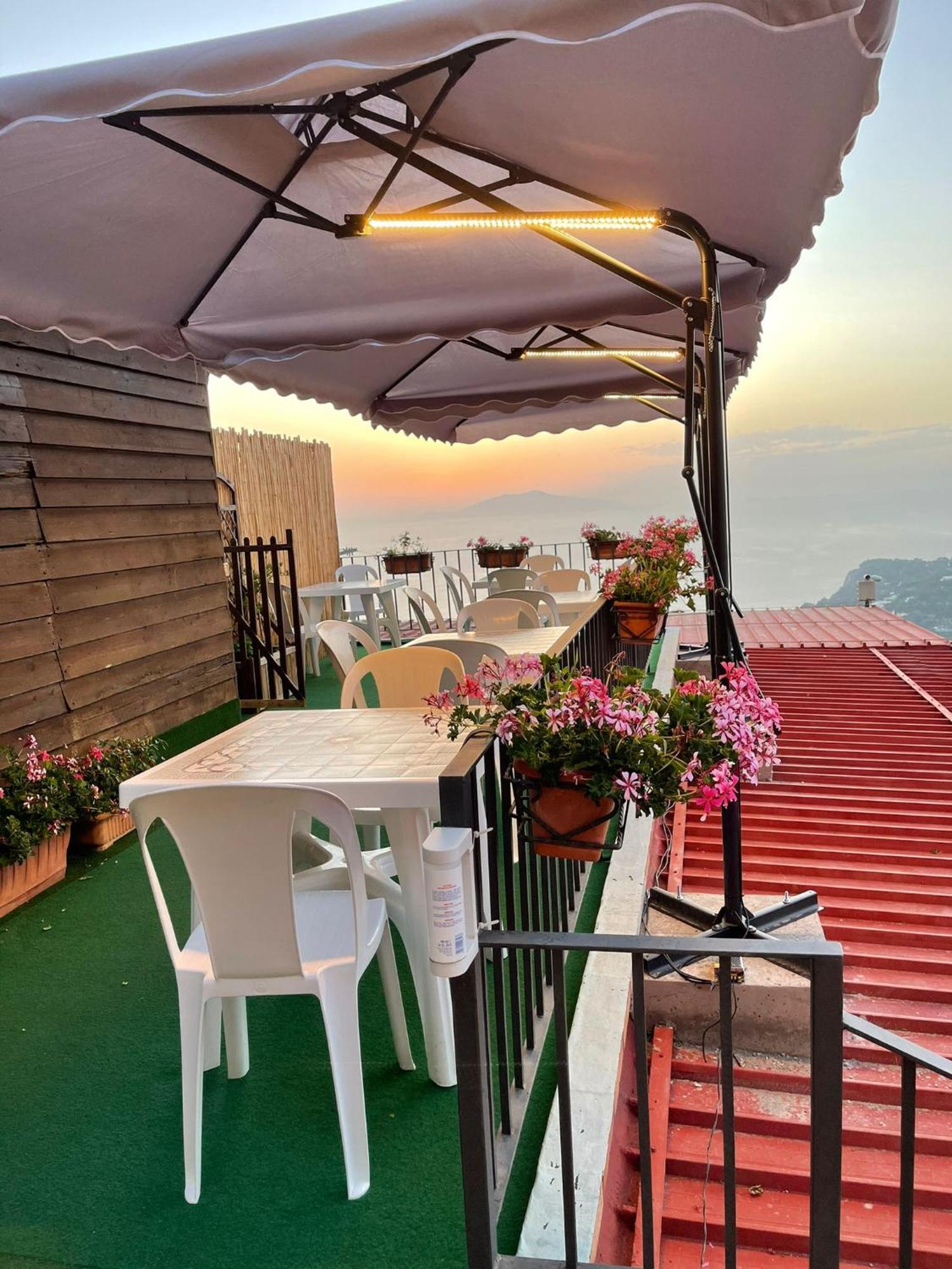 Le Ginestre Di Capri Bb & Holiday House Anacapri  Luaran gambar