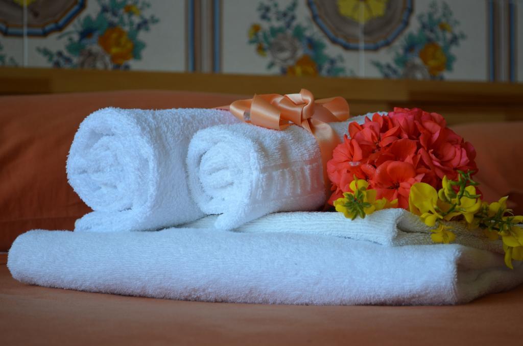 Le Ginestre Di Capri Bb & Holiday House Anacapri  Luaran gambar