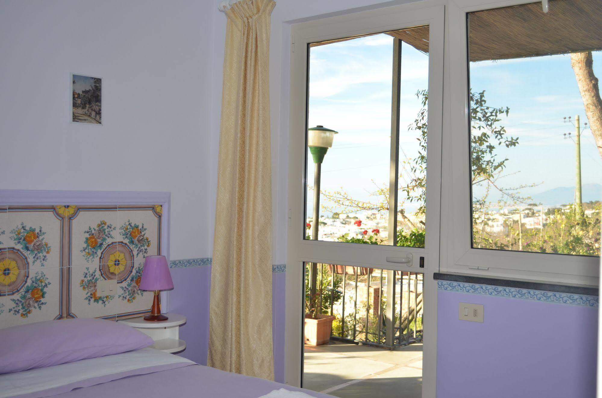 Le Ginestre Di Capri Bb & Holiday House Anacapri  Luaran gambar