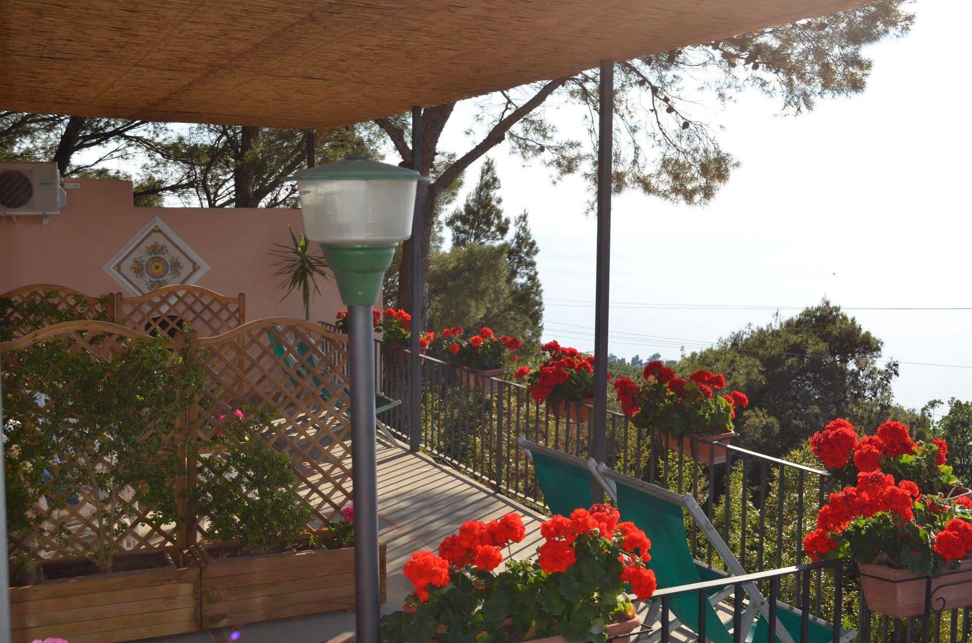 Le Ginestre Di Capri Bb & Holiday House Anacapri  Luaran gambar