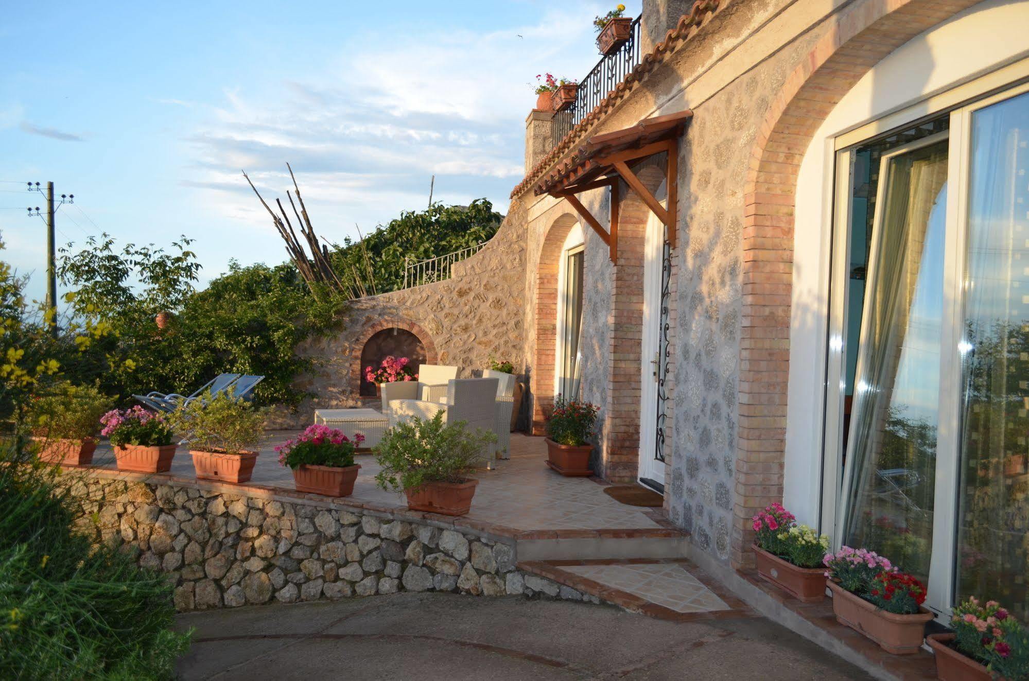 Le Ginestre Di Capri Bb & Holiday House Anacapri  Luaran gambar